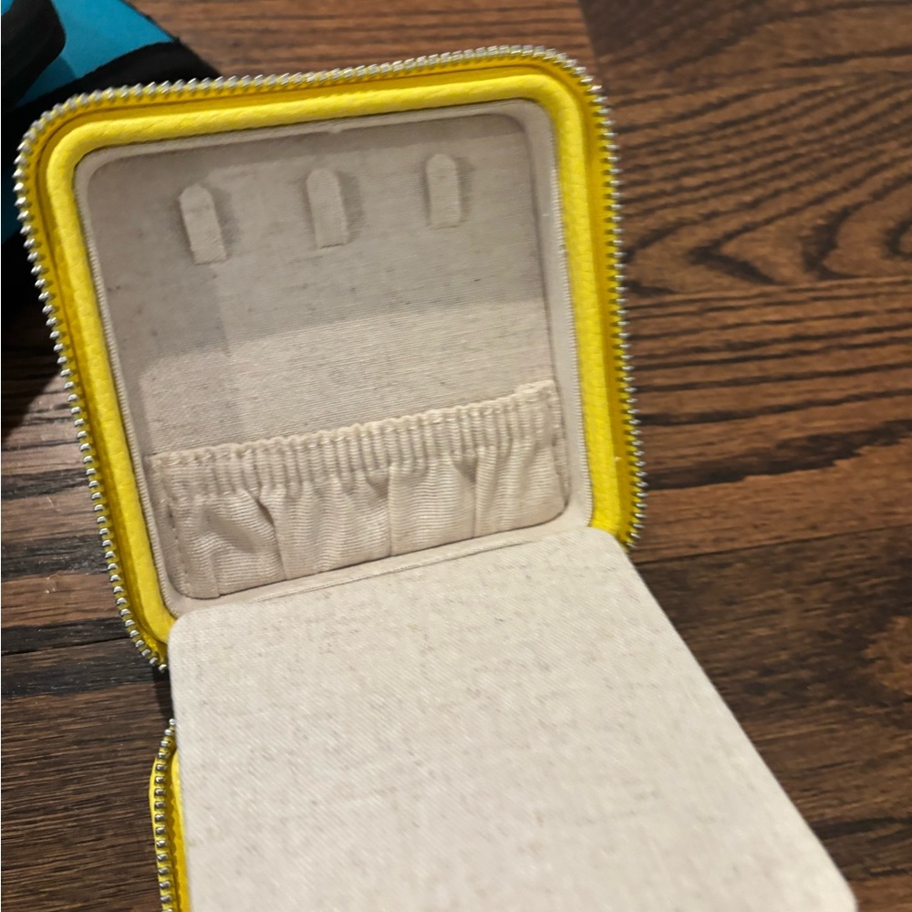 Mark & Graham Yellow Jewelry Case - Picture 4 of 4